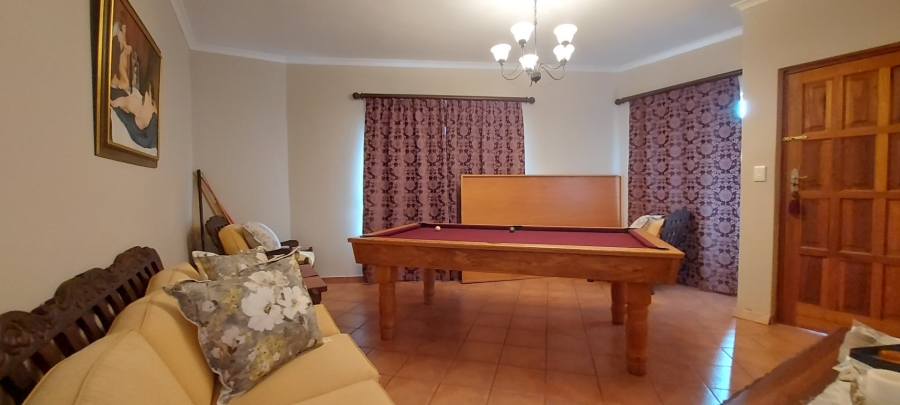 4 Bedroom Property for Sale in Albertinia Western Cape
